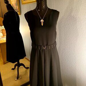 Alfani black sleevless Size 8 Fit n Flare Summer Dress with Belt